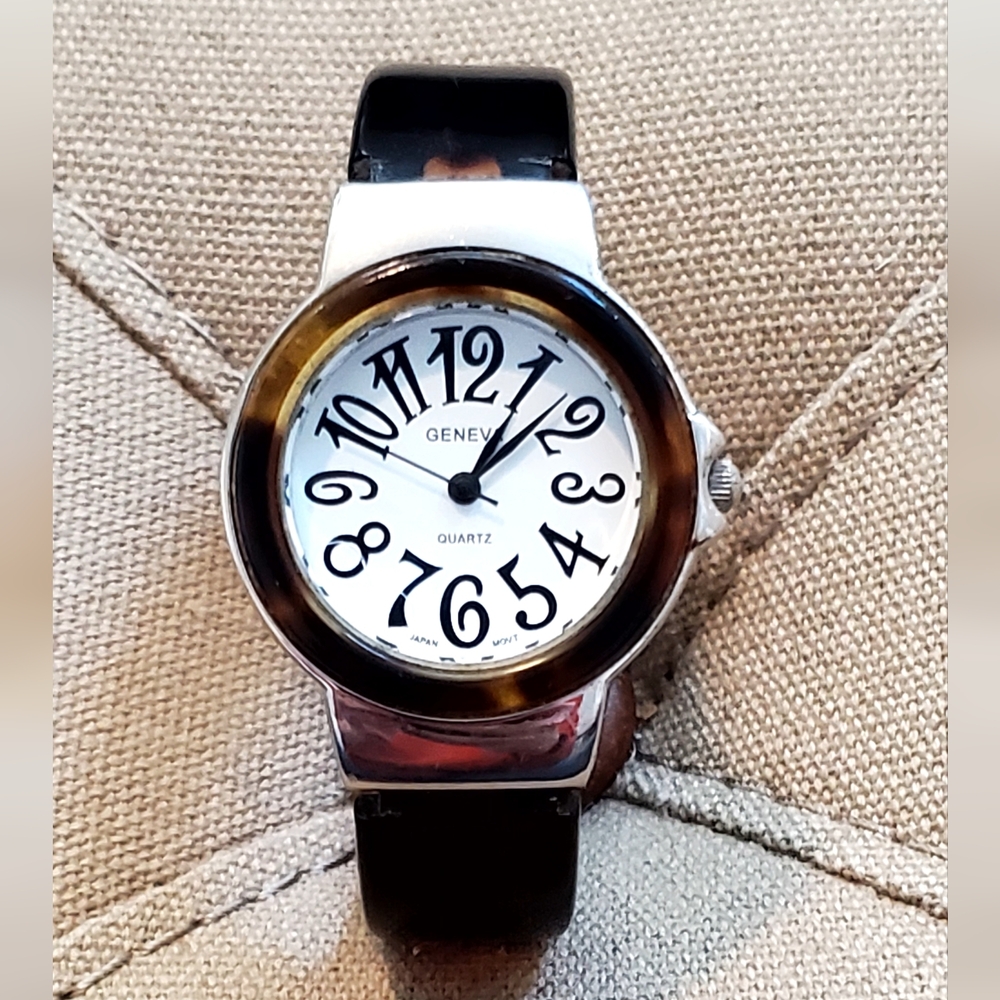 Geneva Quartz 80's Tortoise Cuff Analog Watch Stainless Steel New Battery